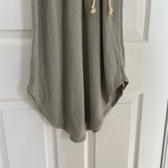 Quicksilver Dress - Picture 5 of 9